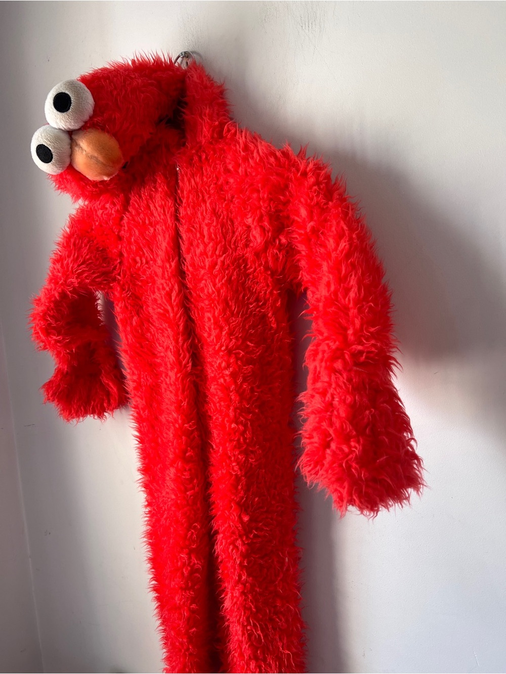 Sesame Street Elmo Bright Red Furry Kids Costume with Hooded Character Head 2011